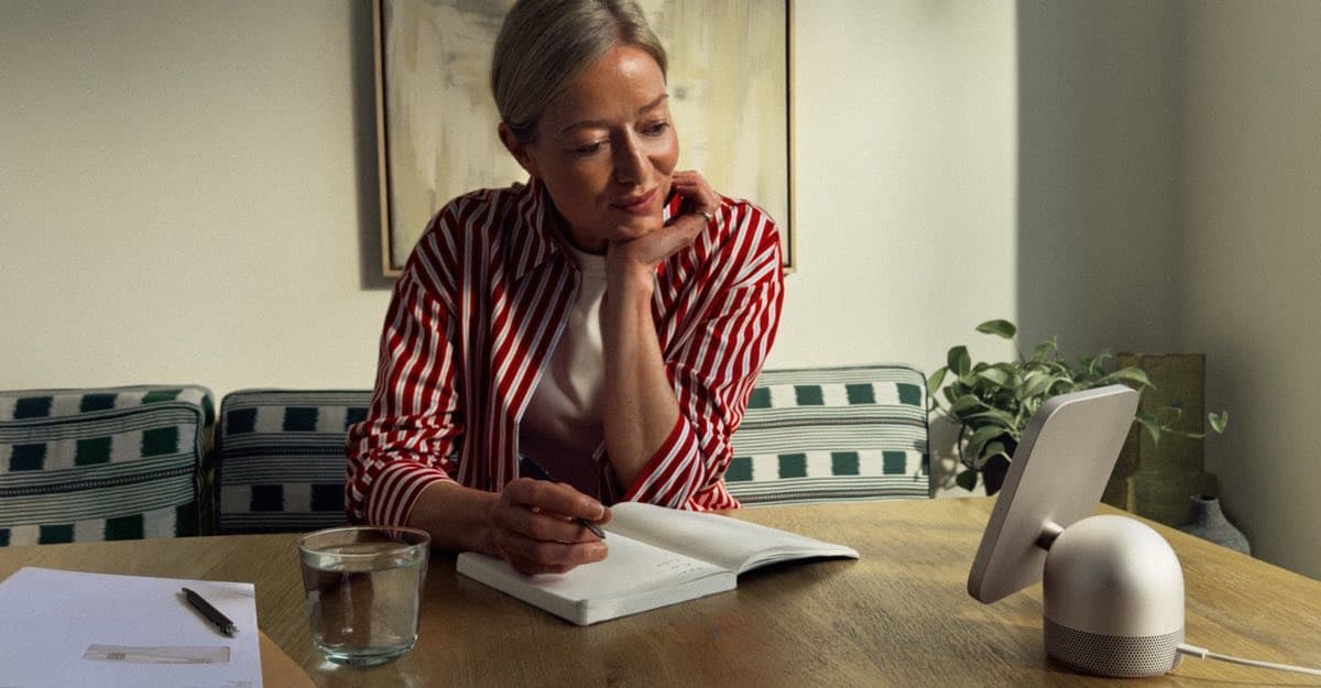 Apple reportedly plans a larger HomeView with a 9-inch screen on a robotic arm