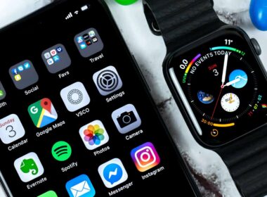 How to fix missing contacts on apple watch