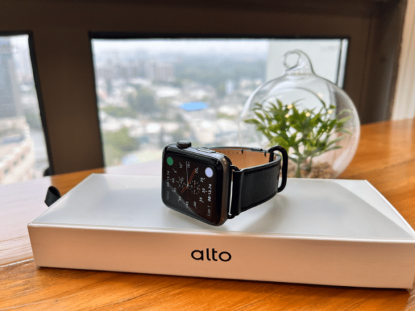 Alto Apple Watch leather band review  Timeless elegance - 65