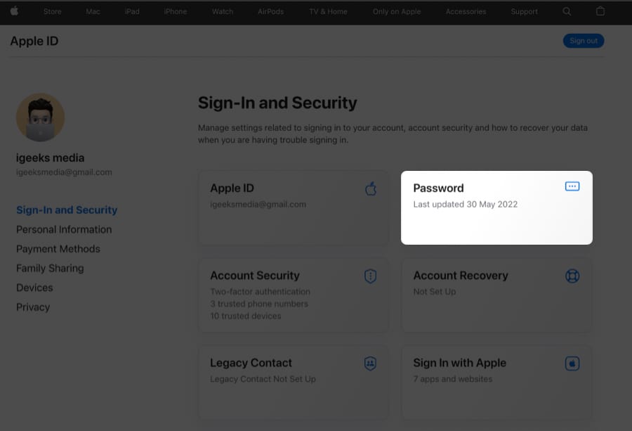 Välj Inloggning och säkerhet och lösenord på Mac