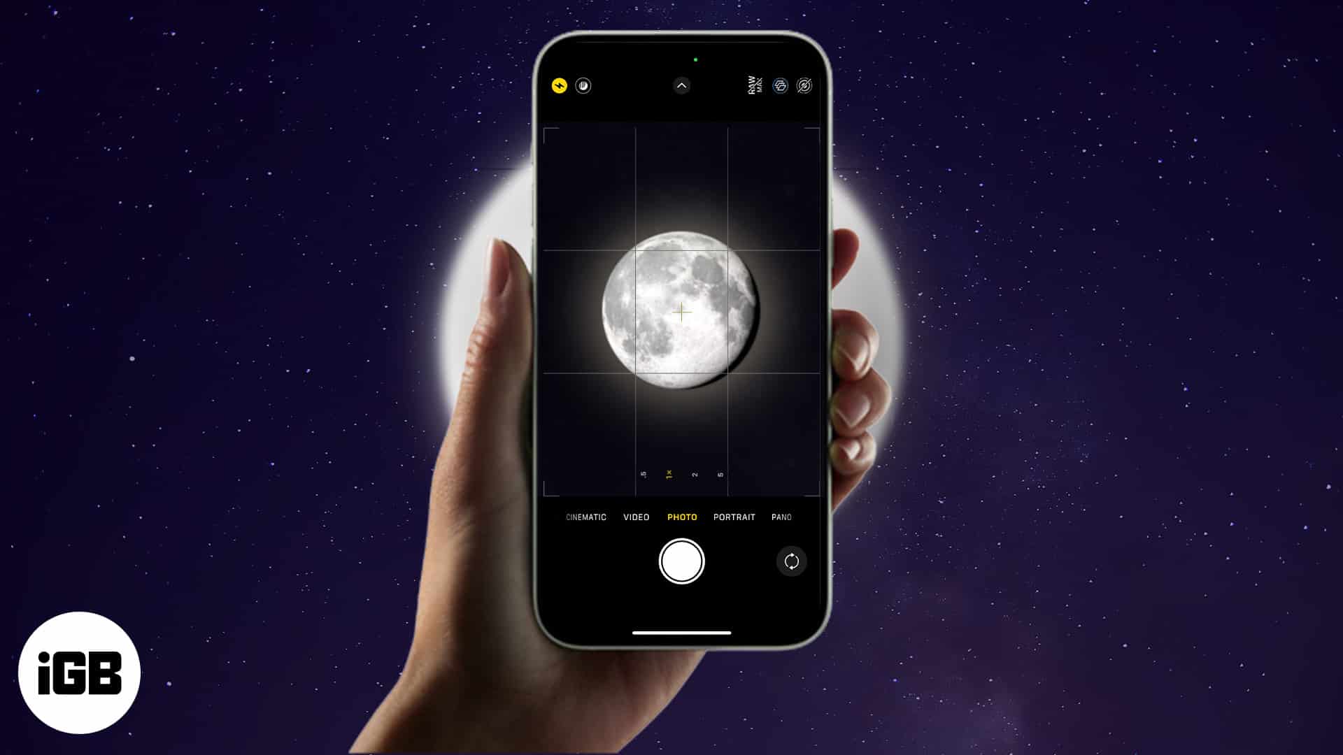 How to take picture of Moon on iPhone