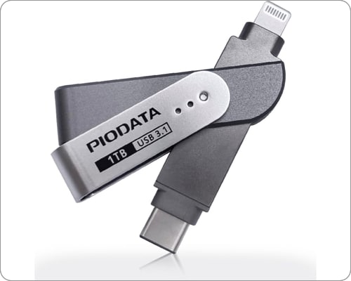 PioData iXflash iPhone flash drive