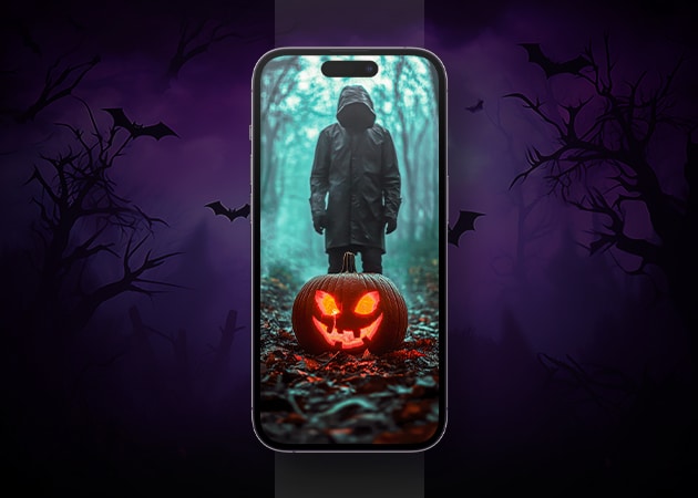 Eerie glow Halloween wallpaper