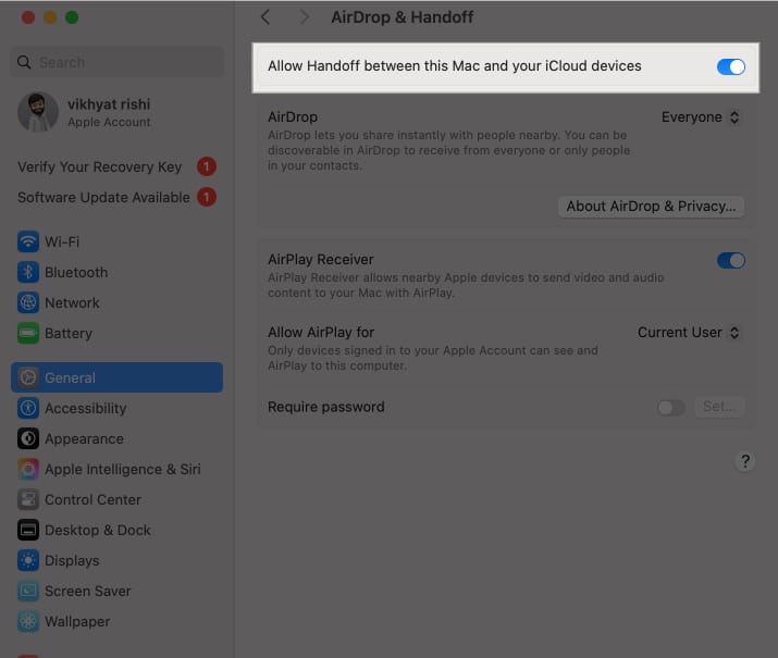 Aktiverar handoff mellan Mac- och iCloud-enheter