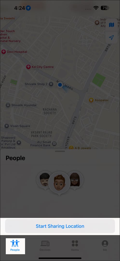 Start Sharing Location option in Find My app on an iPhone